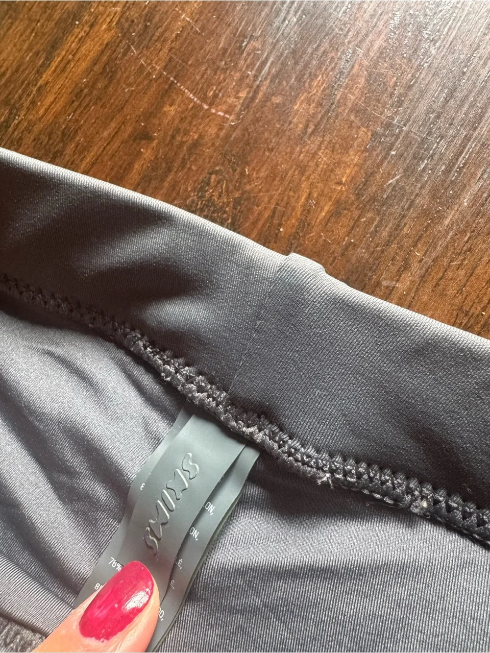 SKIMS size small
